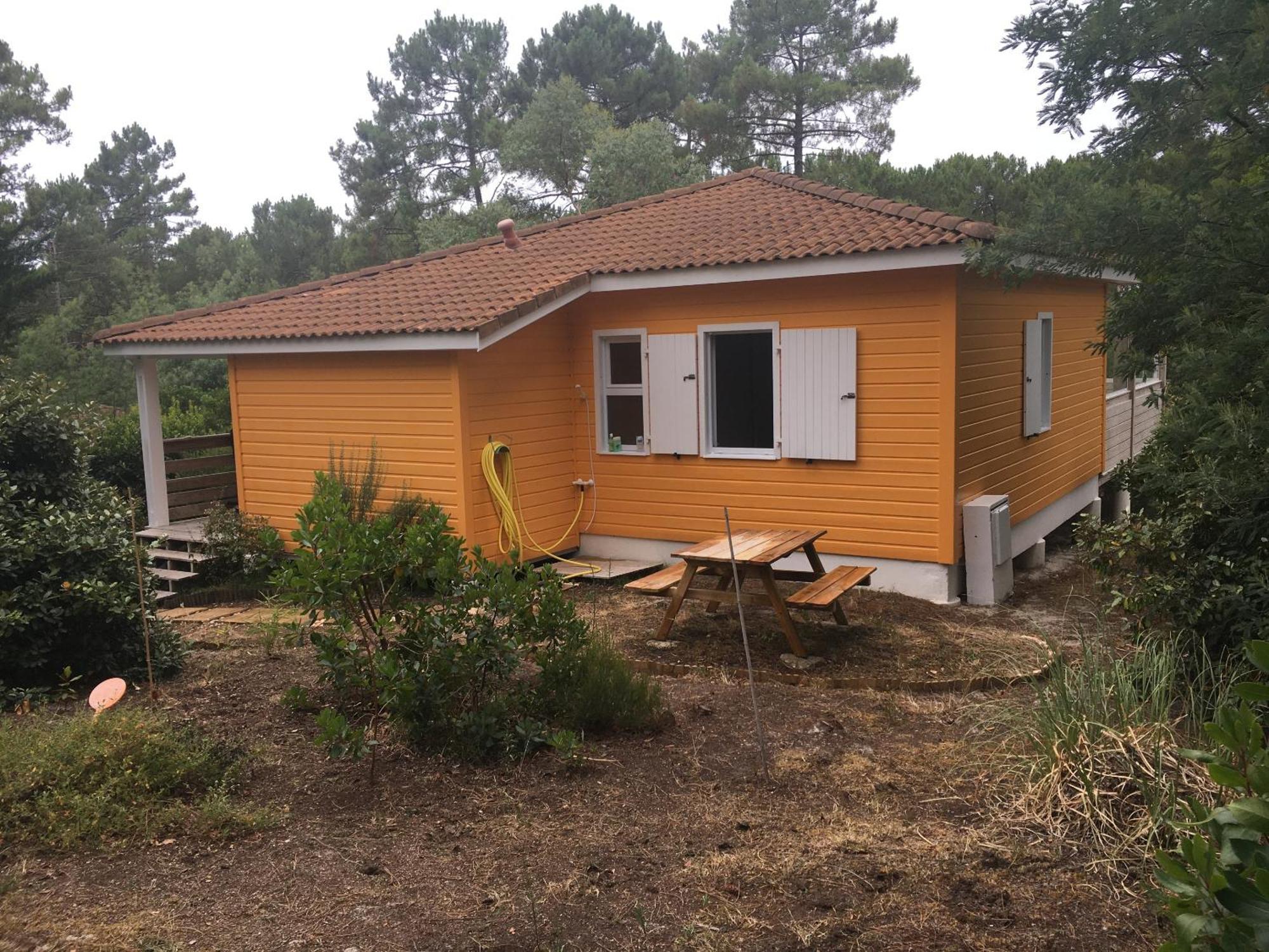 Chalet Orange Naturiste La Jenny Le Porge Exterior foto